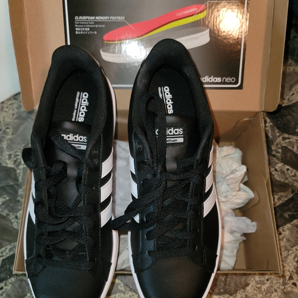 Adidas Men's Sneaker